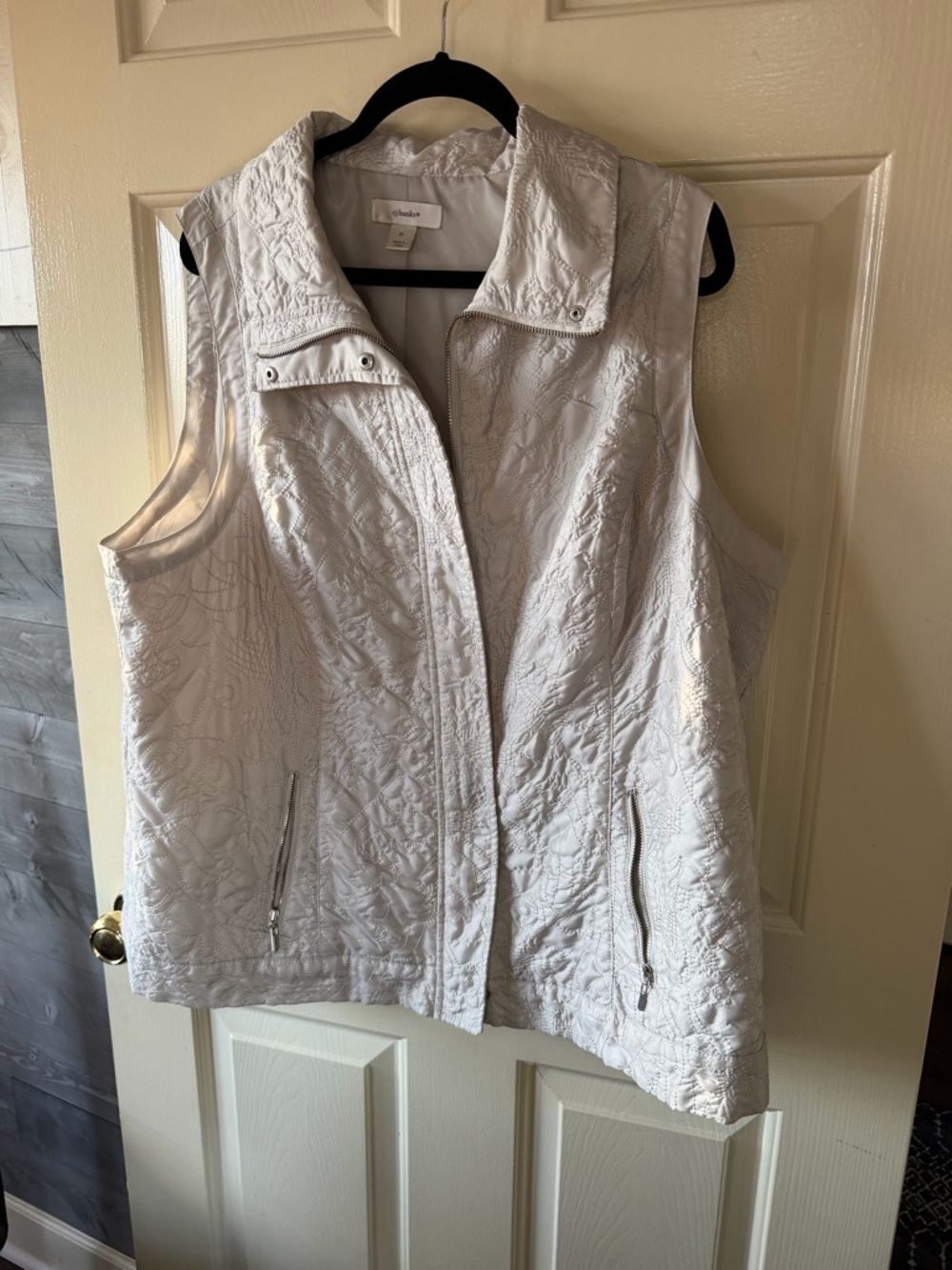 CJ Banks White Quilted Sleeveless Vest